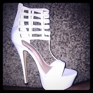 Size 8 Liliana heels